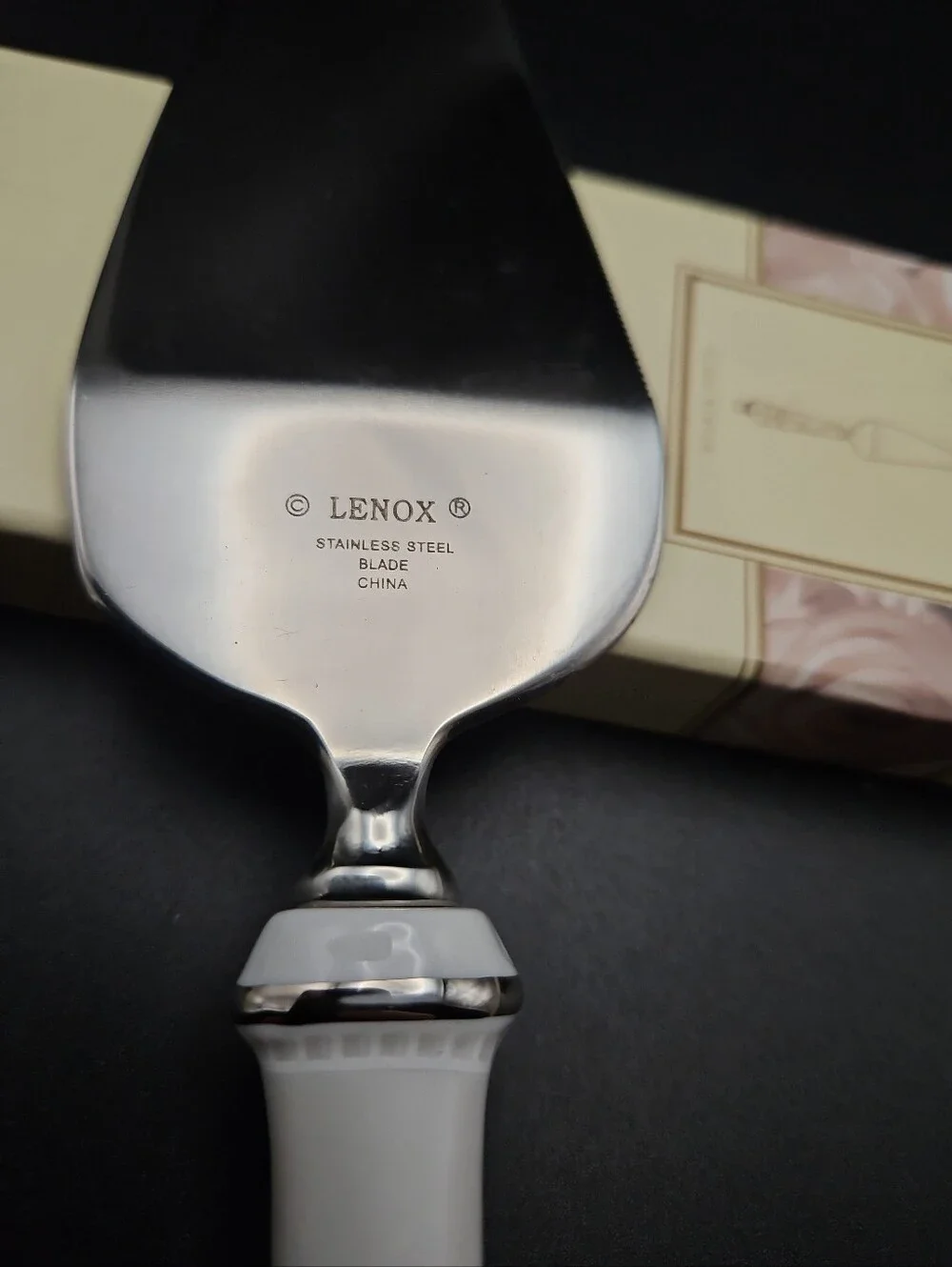 Lenox NIB Opal Innocence Cake Server